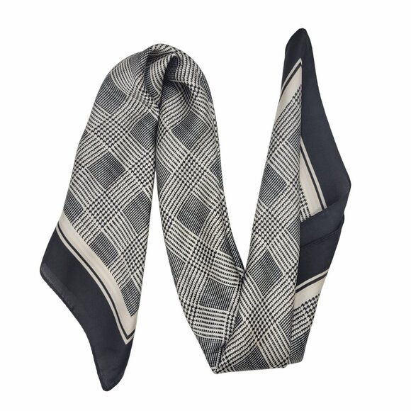 ❤️Elegant Bandana Square Scarf Silky Satin Soft BLACK Beige Hounds Tooth hijab❤️ - Picture 4 of 6